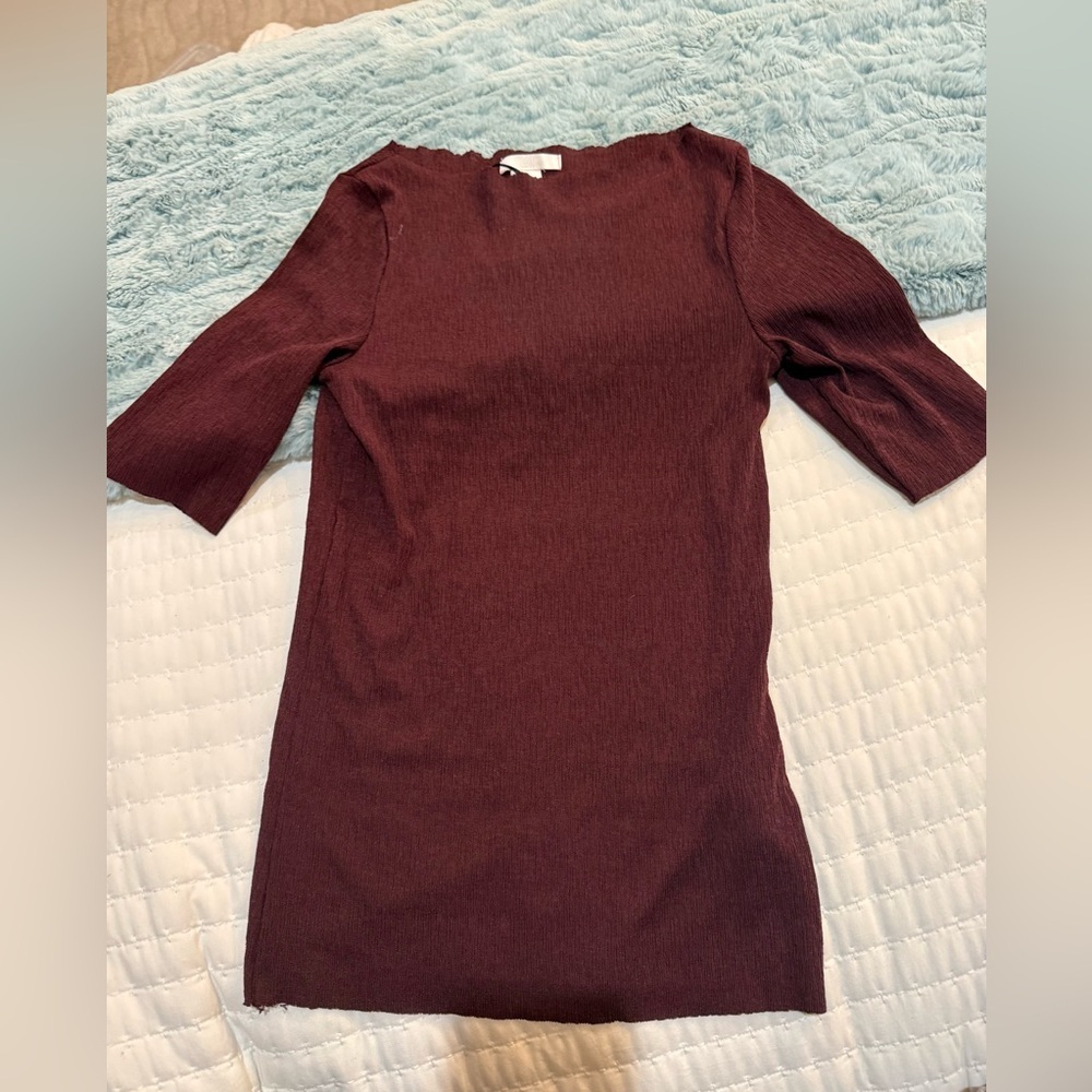 H&M Burgundy Stretch Top Size XS